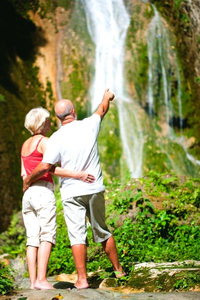 retirees enjoy the sights of Vanuatu